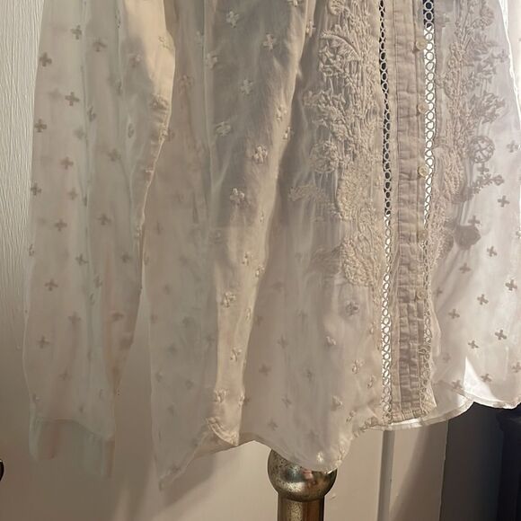 Small Loft white button down long sleeve 100% cotton floral embroidered blouse - Picture 7 of 16